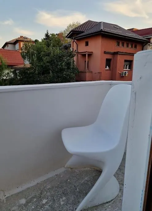 Cozy Apartment Near City Center Bucarest 0*,