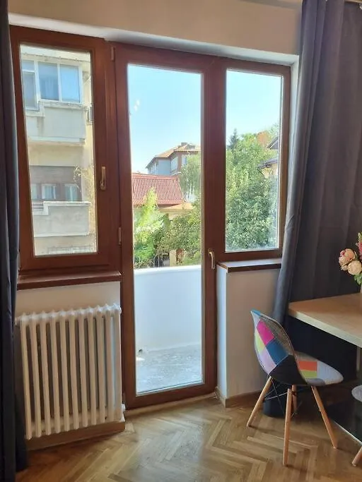 Cozy Apartment Near City Center Bucarest 0*,  Roumanie